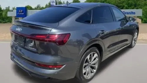 2021 Audi e-tron WA12AAGE3MB002231
