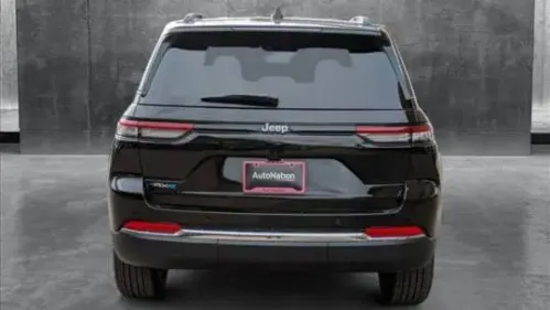 2025 Jeep Grand Cherokee 1C4RJYB68S8678519