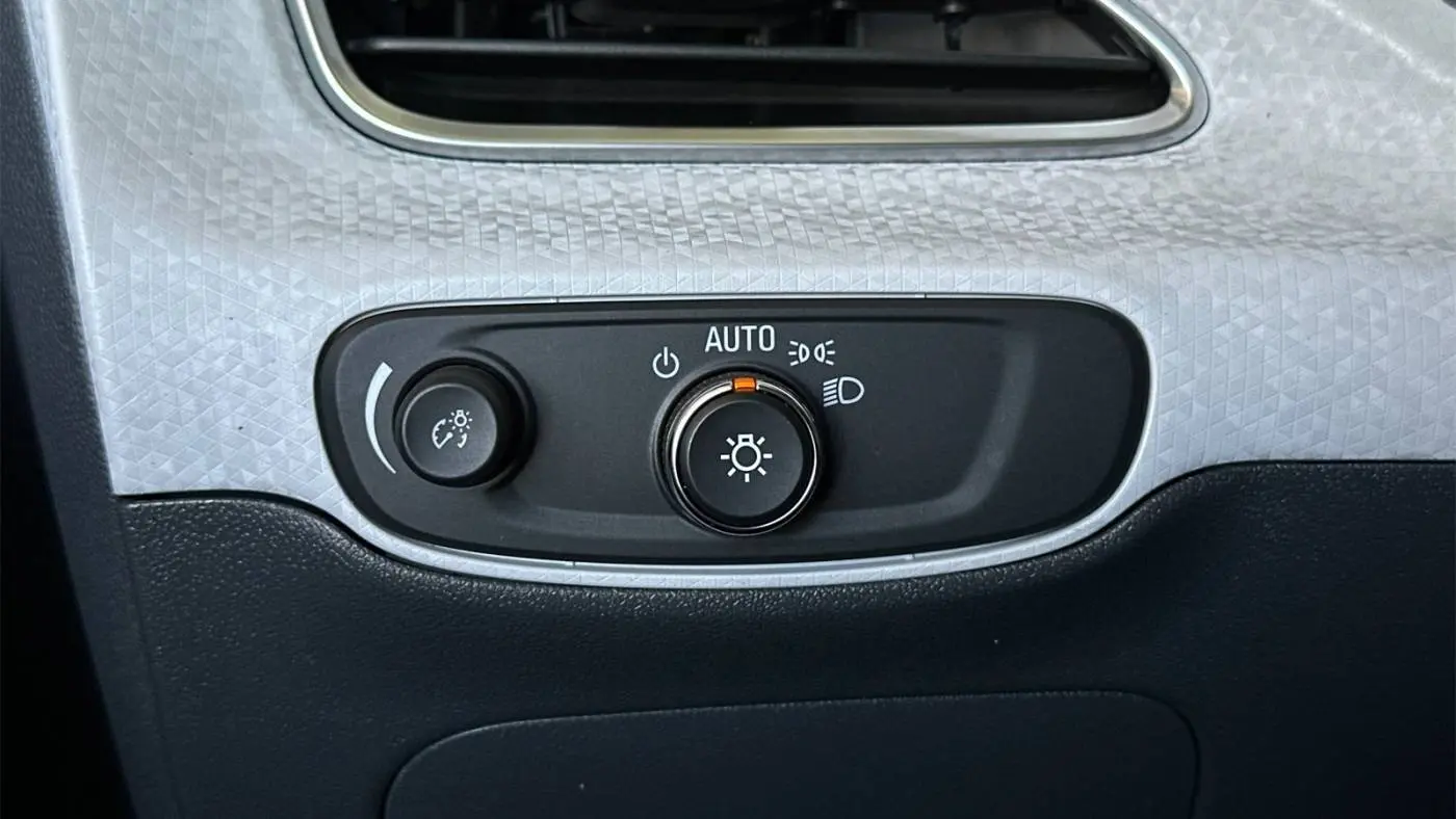 2018 Chevrolet Bolt 1G1FW6S03J4138899