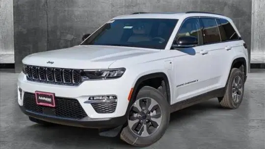2025 Jeep Grand Cherokee 1C4RJYB61S8678524