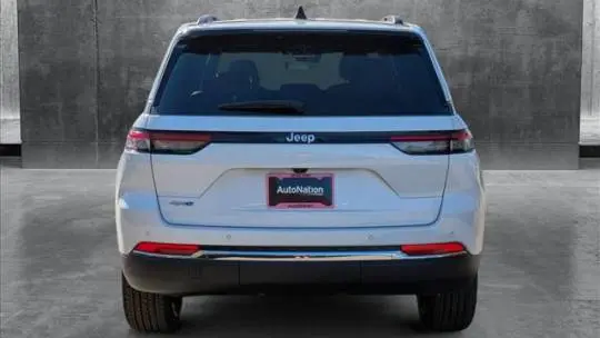 2025 Jeep Grand Cherokee 1C4RJYB61S8678524