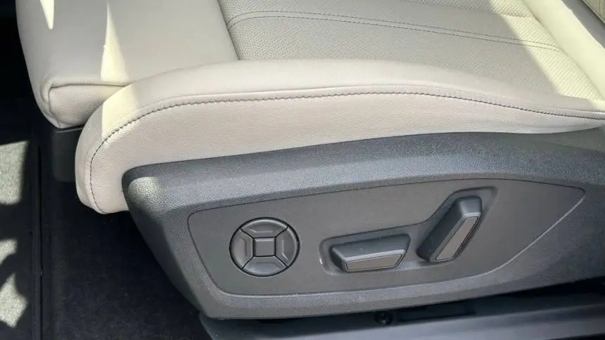 2025 Audi Q6 e-tron WA124BGF1SA043935