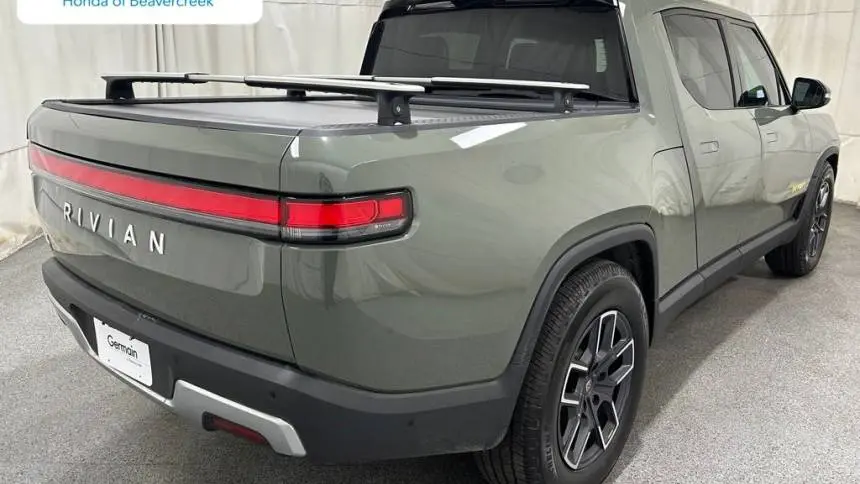 2022 Rivian R1T 7FCTGAAL8NN002445