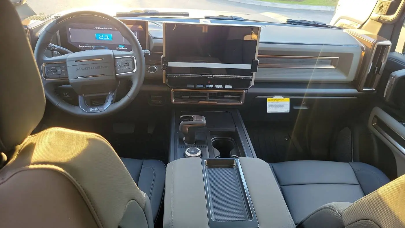 2025 GMC HUMMER EV SUV 1GKT0NDE4SU115779