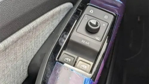 2025 Volkswagen ID.4 1V2DSPE8XSC006018