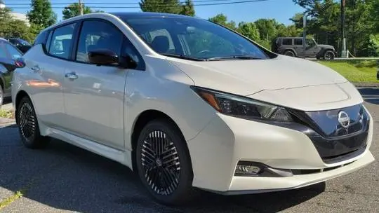 2024 Nissan LEAF 1N4CZ1CVXRC556527
