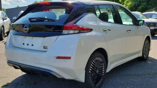 2024 Nissan LEAF 1N4CZ1CVXRC556527