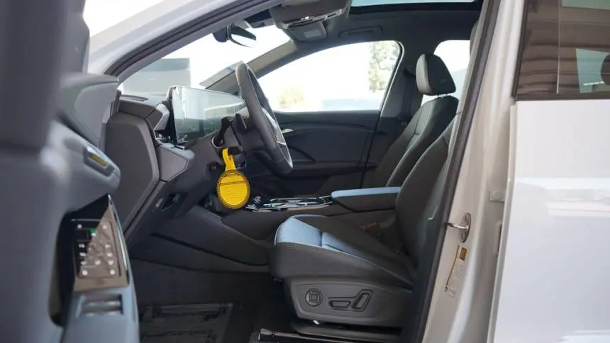 2025 Audi Q6 e-tron WA114BGF2SA036990