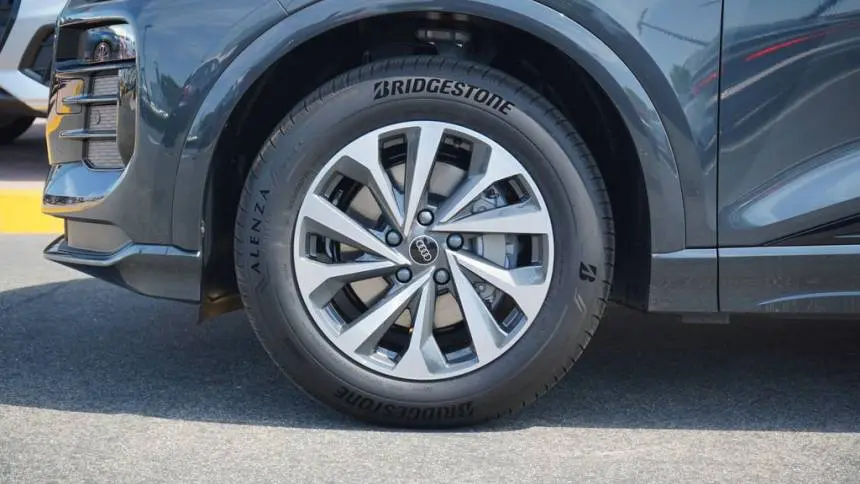 2025 Audi Q6 e-tron WA124BGF8SA030020