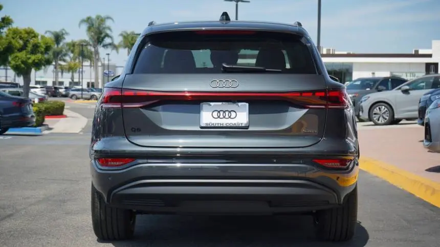 2025 Audi Q6 e-tron WA124BGF8SA030020