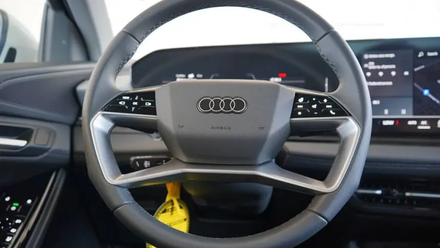 2025 Audi Q6 e-tron WA114BGF2SA036990