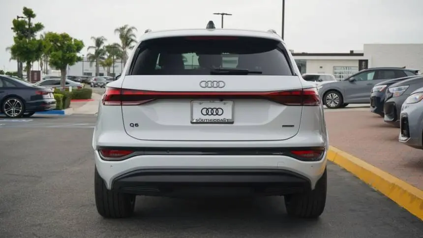 2025 Audi Q6 e-tron WA124BGF5SA022246