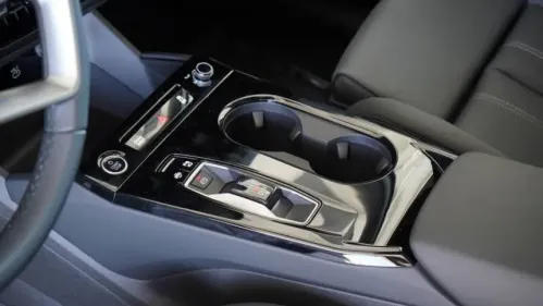 2025 Audi Q6 e-tron WA124BGF8SA030020