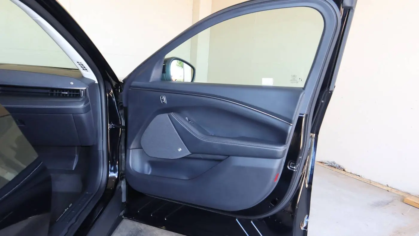 2024 Ford Mustang Mach E 3FMTK3R47RMA32710