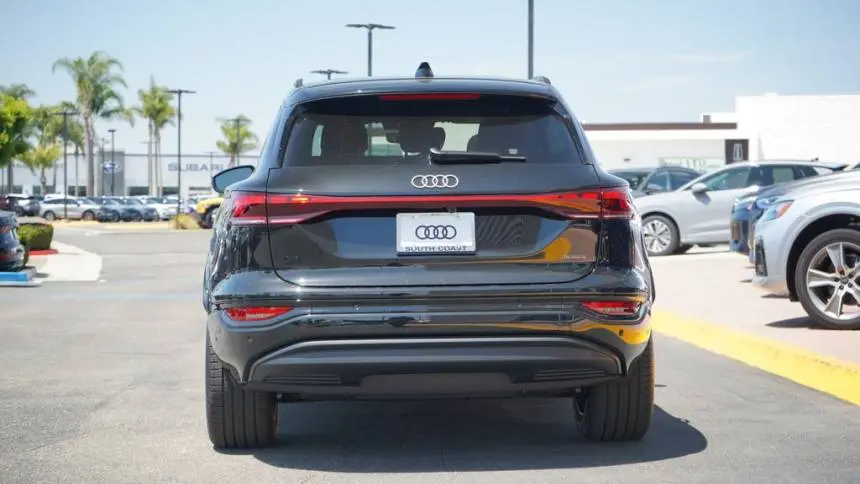 2025 Audi Q6 e-tron WA124BGF1SA035950