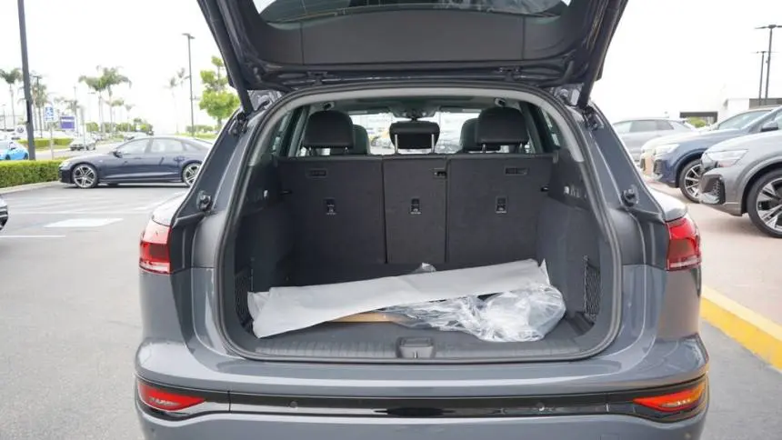 2025 Audi Q6 e-tron WA122BGF6SA027350