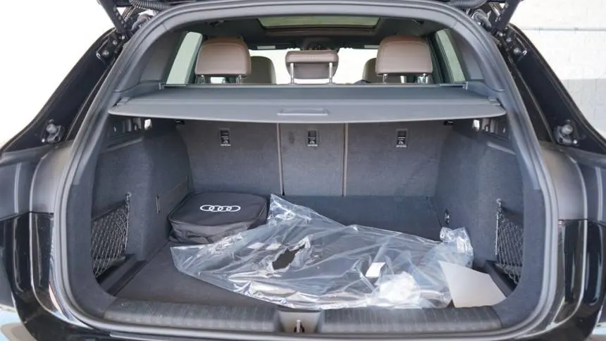 2025 Audi Q6 e-tron WA124BGF1SA035950
