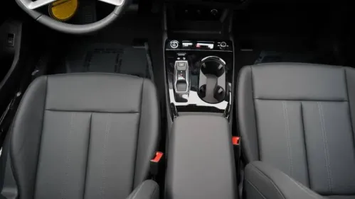 2025 Audi Q6 e-tron WA122BGF6SA027350