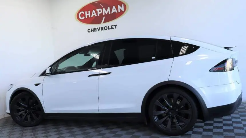 2022 Tesla Model X 7SAXCDE52NF336245