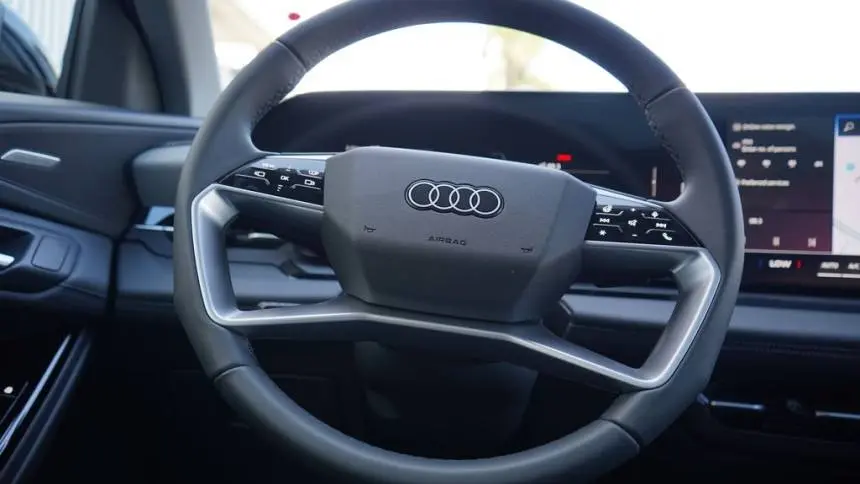 2025 Audi Q6 e-tron WA124BGFXSA027975