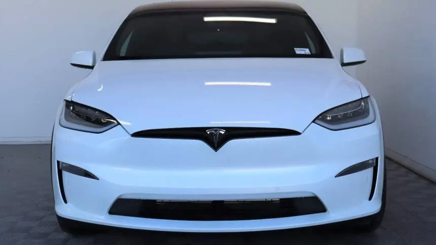 2022 Tesla Model X 7SAXCDE52NF336245