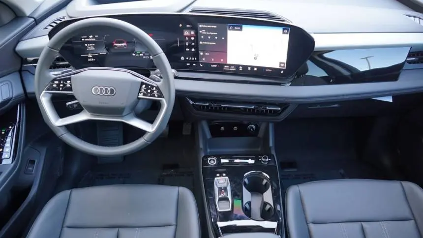 2025 Audi Q6 e-tron WA124BGFXSA027975