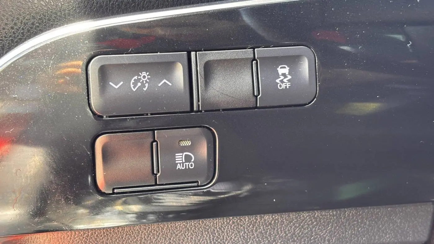 2021 Toyota Prius Prime JTDKAMFP3M3187210