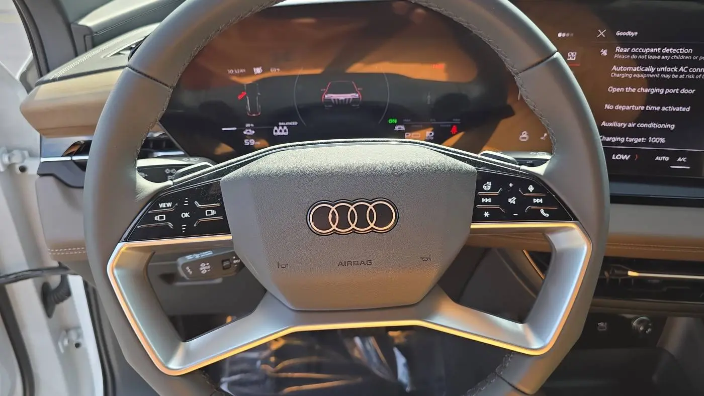 2025 Audi Q6 e-tron WA114BGF7SA018551