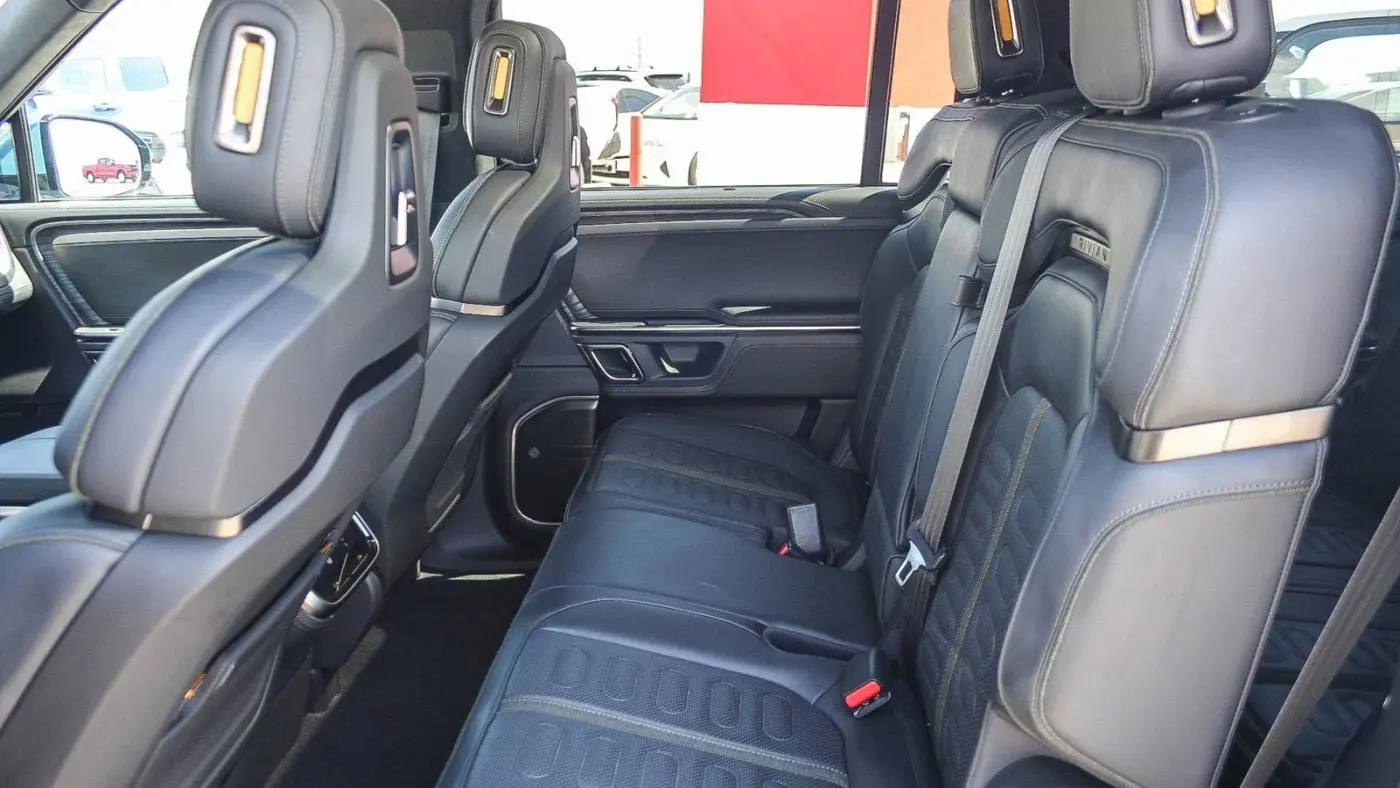 2024 Rivian R1S 7PDSGABAXRN034004