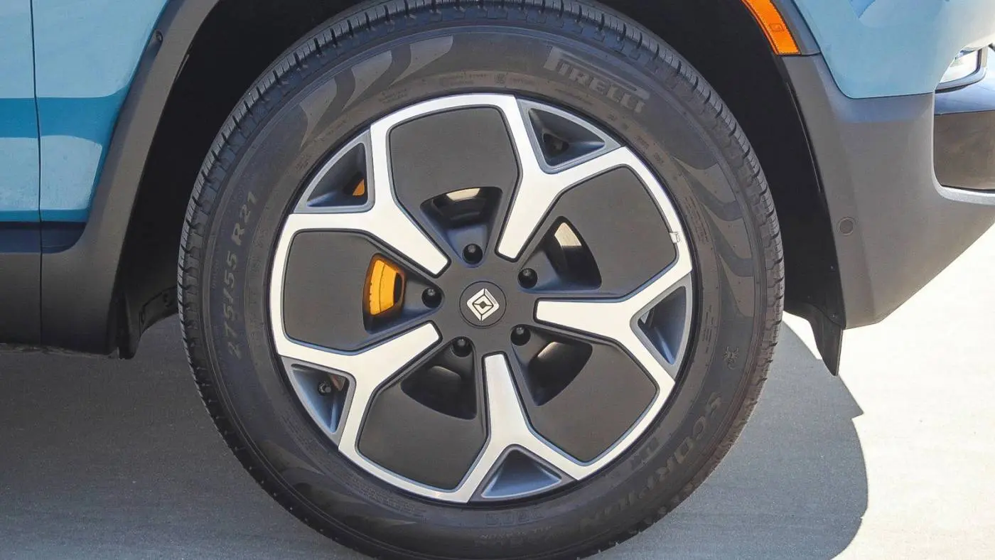 2024 Rivian R1S 7PDSGABAXRN034004