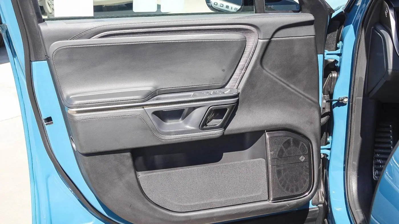 2024 Rivian R1S 7PDSGABAXRN034004