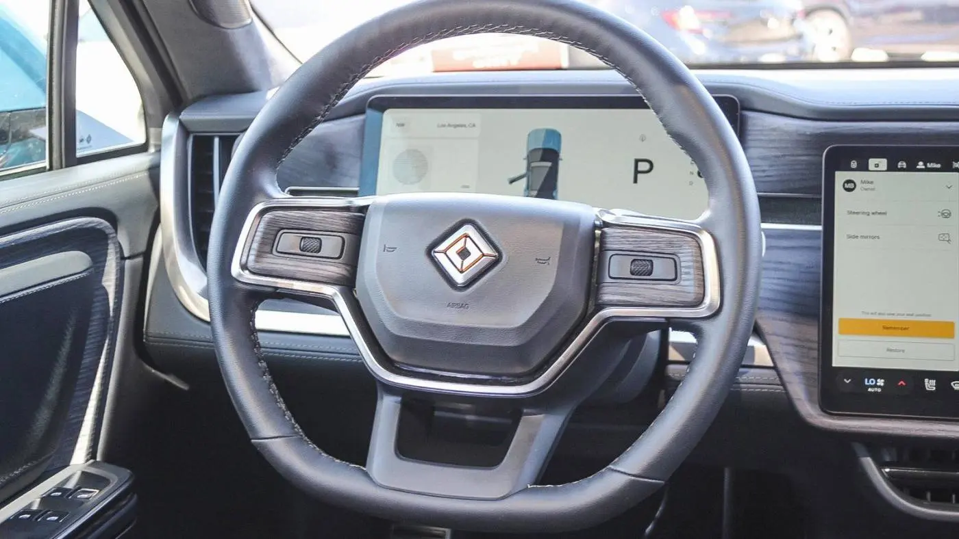 2024 Rivian R1S 7PDSGABAXRN034004