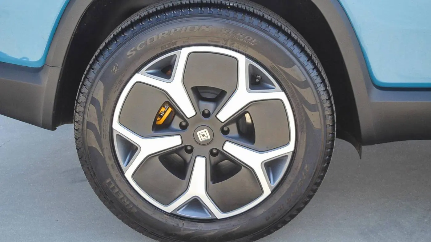 2024 Rivian R1S 7PDSGABAXRN034004
