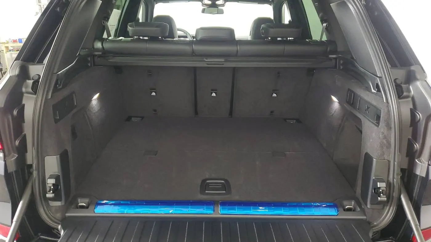 2025 BMW X5 5UX43EU08S9Z99500