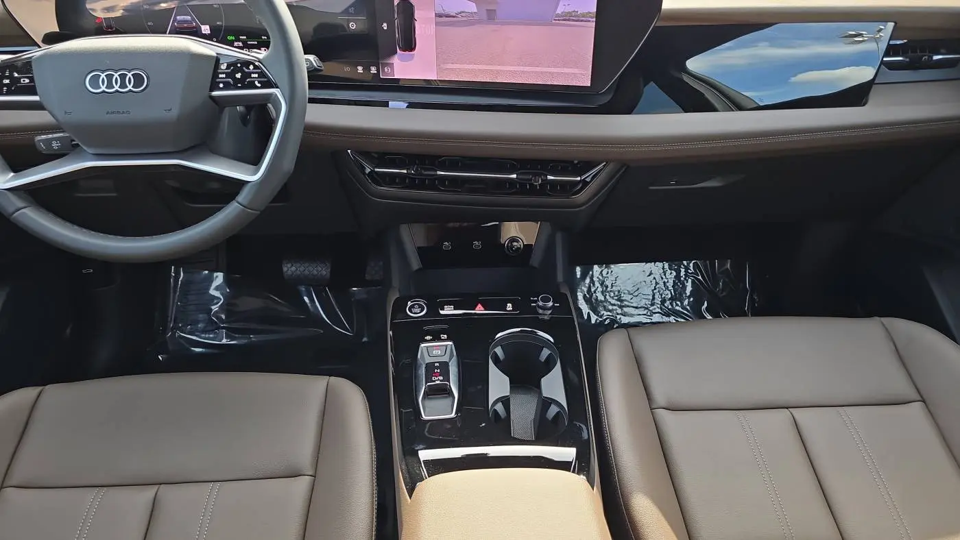 2025 Audi Q6 e-tron WA114BGF7SA018551