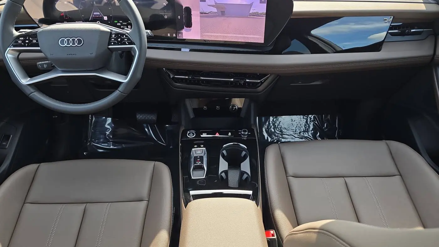 2025 Audi Q6 e-tron WA114BGF7SA018551