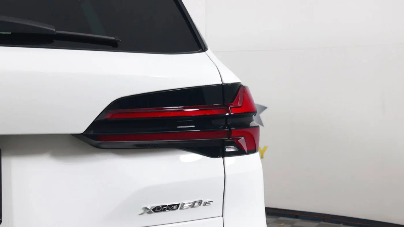2025 BMW X5 5UX43EU03S9Z15566