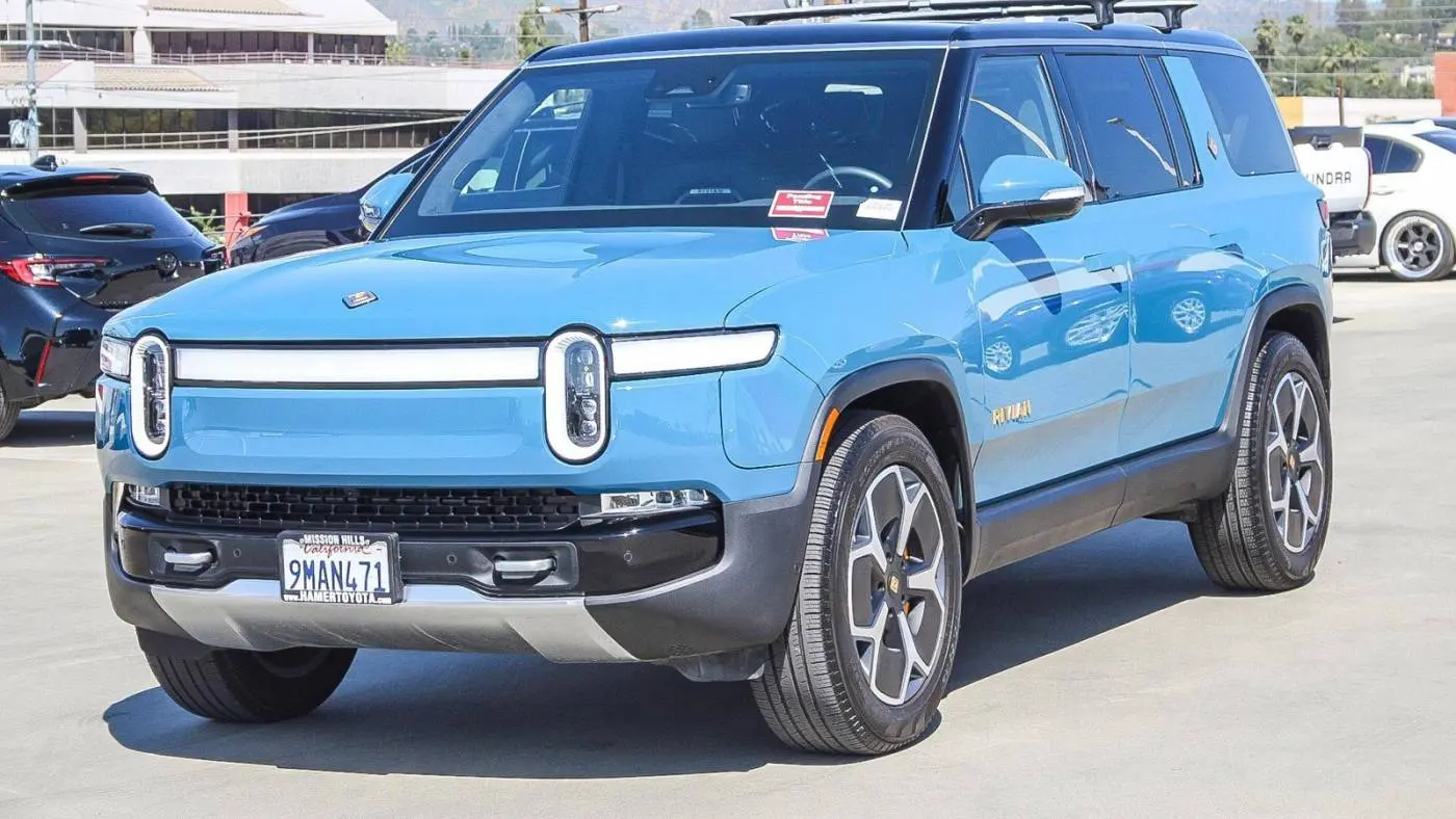 2024 Rivian R1S 7PDSGABAXRN034004