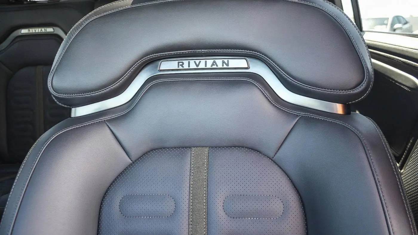 2024 Rivian R1S 7PDSGABAXRN034004