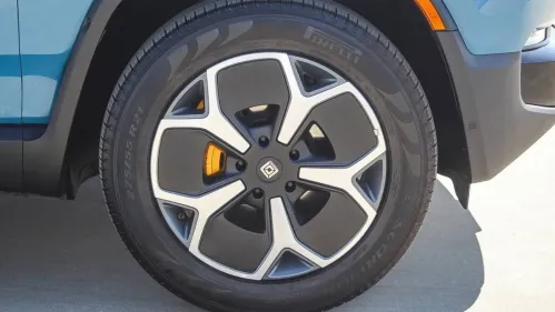 2024 Rivian R1S 7PDSGABAXRN034004