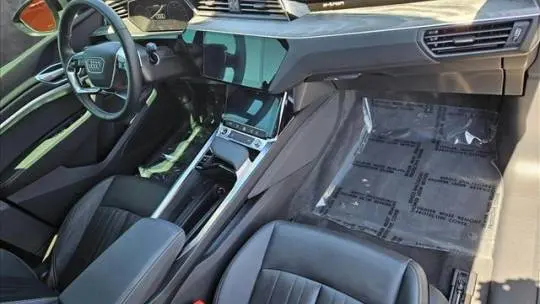 2021 Audi e-tron WA1AAAGE6MB007709