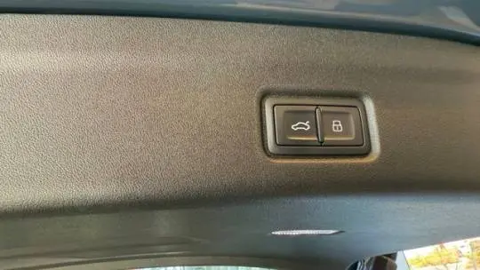 2025 Audi Q6 e-tron WA124BGF0SA021926