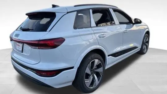 2025 Audi Q6 e-tron WA124BGF1SA016041