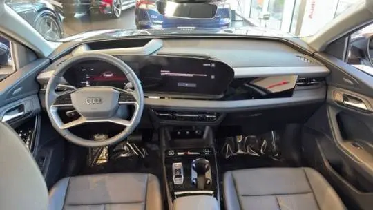 2025 Audi Q6 e-tron WA124BGF0SA021926