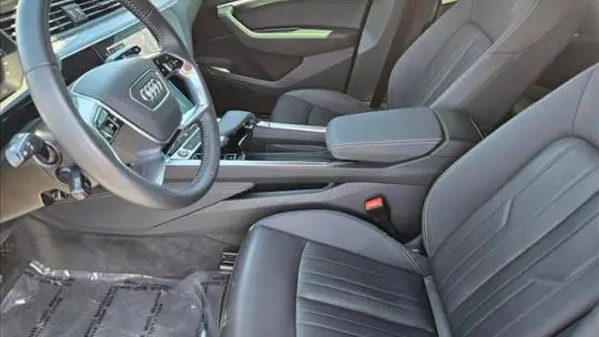 2021 Audi e-tron WA1AAAGE6MB007709