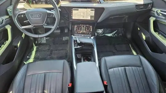 2021 Audi e-tron WA1AAAGE6MB007709