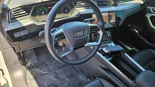 2021 Audi e-tron WA1AAAGE6MB007709