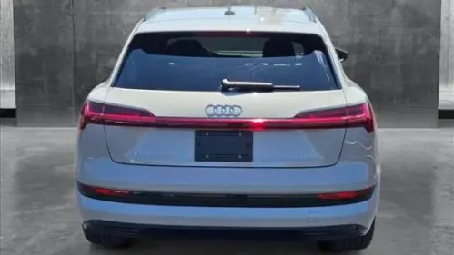 2021 Audi e-tron WA1AAAGE6MB007709