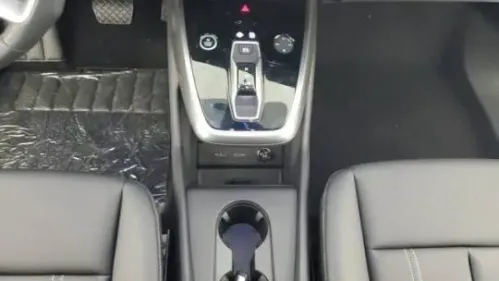 2025 Audi Q4 e-tron WA1A5BFZ8SP038409