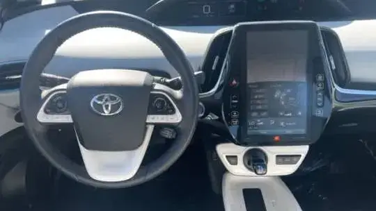 2019 Toyota Prius Prime - Images - 12